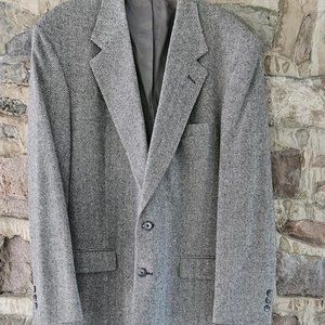 Iconic Herringbone Wool Blazer by Lord & Taylor Men's Size 42
